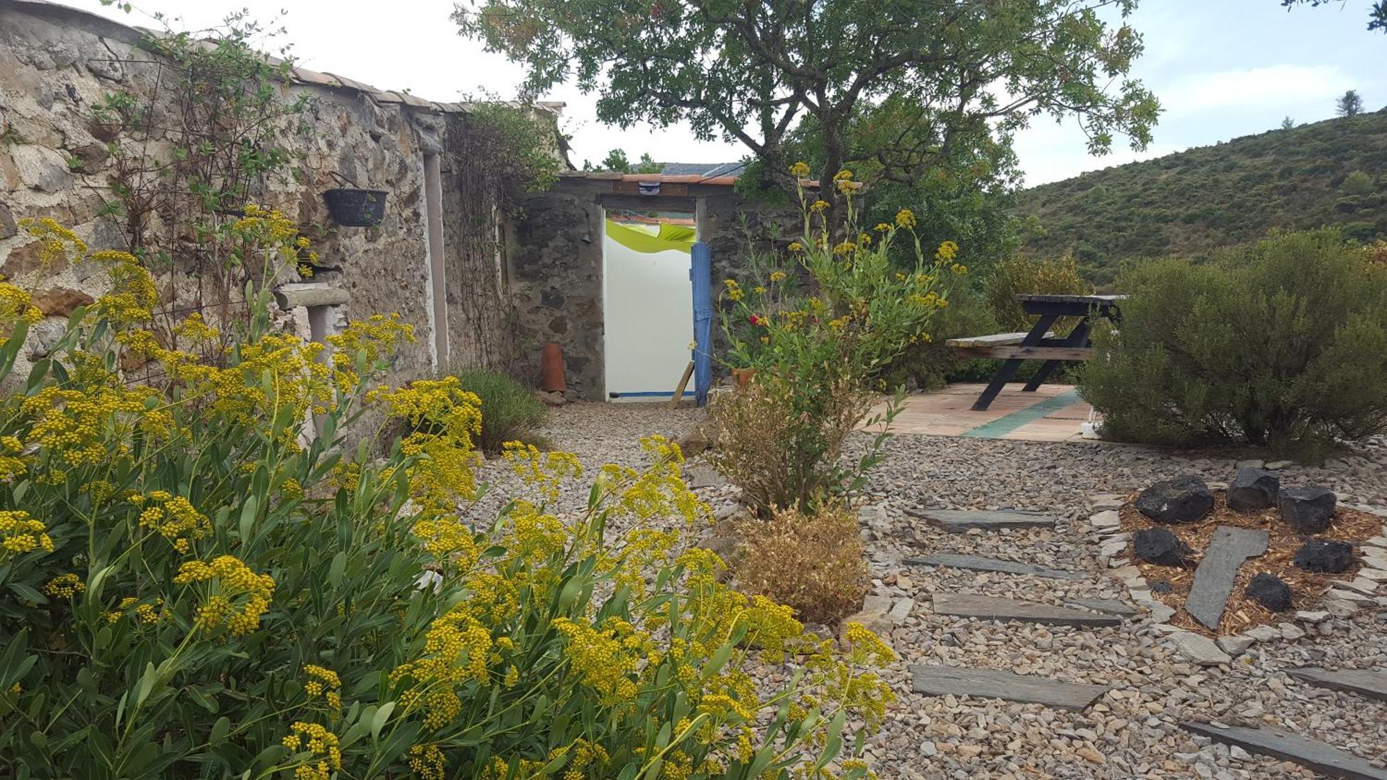 Gite Dans Ancienne Bergerie En Pleine Garrigue Fraisse-des-Corbieres Экстерьер фото